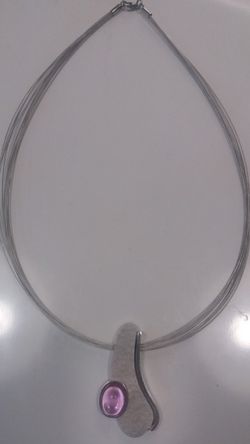 Colgante en plata maciza alargado con cuarzo rosa