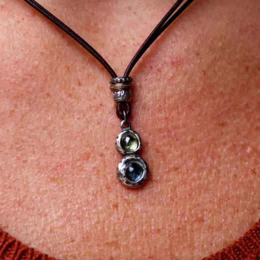 WN252X Collar Plata de Palo de cuero mujer Shinkai centro de plata 925 con aguamarina y olivina