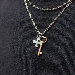 MN030X Collar Plata de Palo Hombre modelo Bab en plata de ley 925, bronce y circonitas