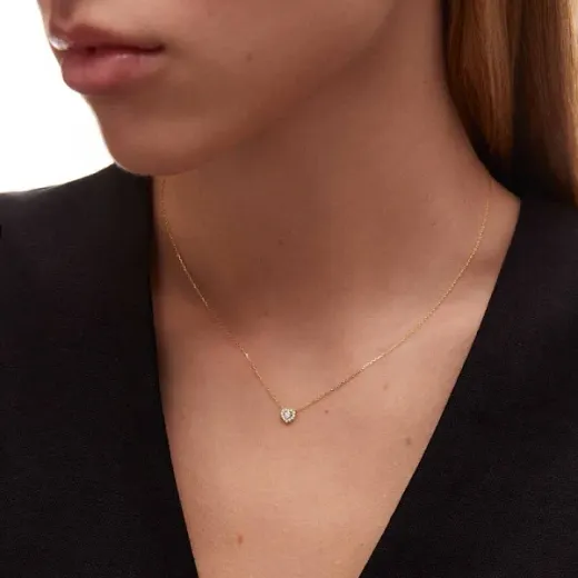 Gargantilla oro 18K de mujer cadena forzada colgante corazón con circonitas