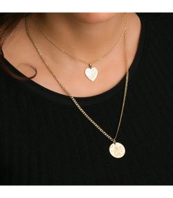 Colgante corazón con cadena de oro 18K personalizable un símbolo de amor