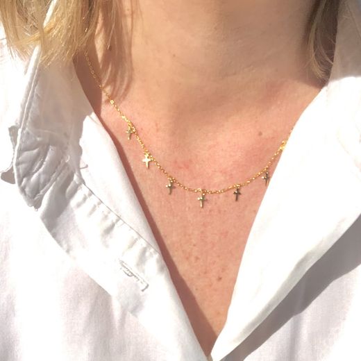 Gargantilla mujer de oro 18k decorada con siete cruces colgando muy fina y elegante