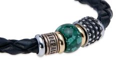 MB221X Pulsera PLATA DE PALO de cuero con resina verde con un diseño duradero