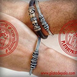 MB7A Pulsera plata con tiras y nudos compactos