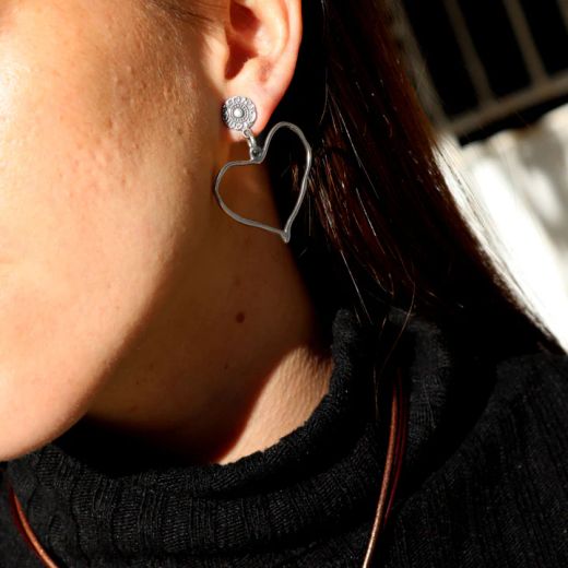 WE254A Pendientes Plata de Palo mujer en plata de ley con forma de corazones