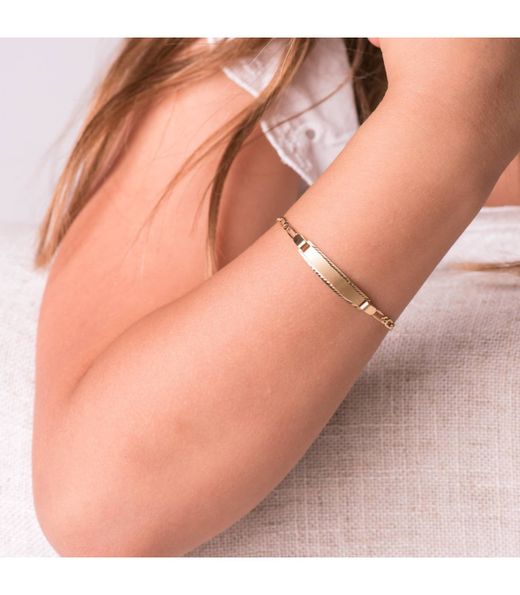 PU677 Esclava o pulsera de comunión o bebé con chapa acabado matizado y bordes tallados o lapidados cierre de mosquetón