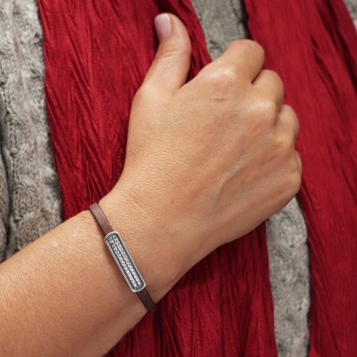 WB425X Pulsera Plata de Palo mujer radiante de cuero con pieza de Plata 925 y circonitas blancas con cierre de mosquetón