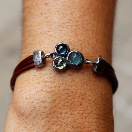 WB538X Pulsera PLATA DE PALO de cuero mujer Kaiko centro de plata 925 con aguamarina y olivina, cierre de mosquetón