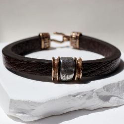 MB253X Pulsera Plata de Palo enérgica de hombre cuero con piezas de plata y cierre de gancho en bronce