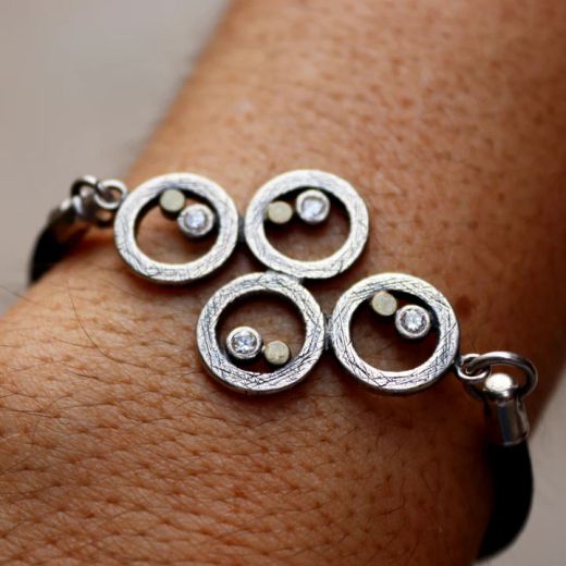 WB542X Pulsera Plata de Palo mujer de cuero colección Enso con círculos de plata 925 puntos de bronce y circonitas