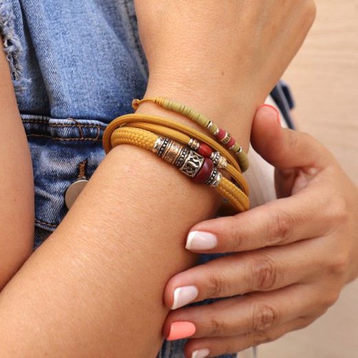 Pulsera Plata de Palo con doble nylon de color mostaza Referencia:BB050M resina de color granate y acero inoxidable