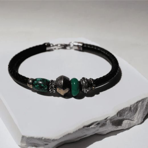 MB283X Pulsera Plata de Palo hombre Kogarashi de cuero con bronce y jade cierre mosquetón de seguridad