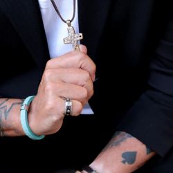 MB276X Pulsera PLATA DE PALO hombre modelo Hakai de cuero azul con círculo de plata y cierre de gancho