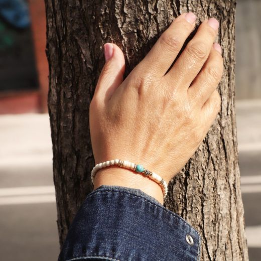 WB397B Pulsera Plata de Palo para mujer aros de nácar con turquesa elegante y moderna