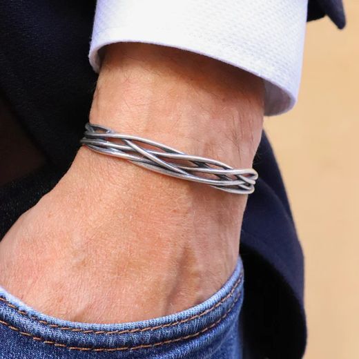 MB136A Pulsera PLATADEPALO de hombre rígida, elegante y atractiva