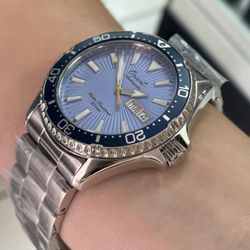 Reloj Orient de hombre RA-AA0823L39B 200 metros elegante y deportivo