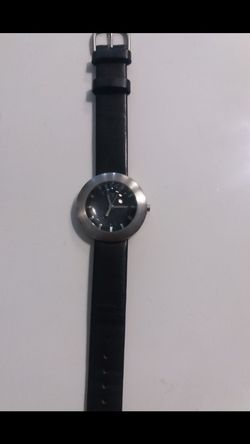 Reloj Watchcelona mujer correa negra y cristal mineral