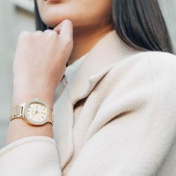 Reloj Mathey TISSOT mujer modelo Evasión D152PDI de acero inoxidable 316L con baño de oro y tratamiento IP para mujer, colección Evasión,