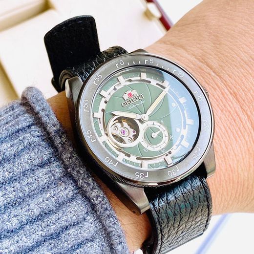 Reloj Orient de hombre RETRO FUTURE CAMERA GREEN automático sumergible 50 metros (5atm)