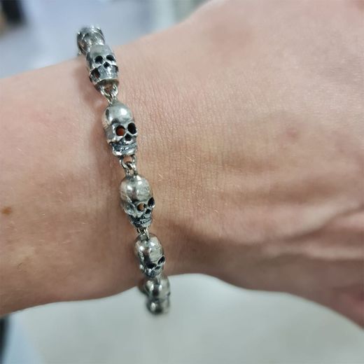 SB019X Pulsera Plata de Palo Skull con calaveras de plata