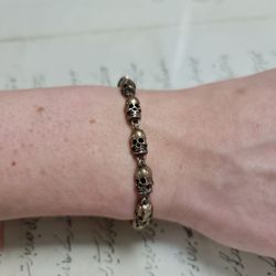 SB020X Pulsera Plata de Palo Skull con calaveras de bronce