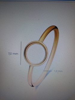 Guile1 Anillo oro de 18K motivo círculo calado que le da un toque moderno y singular