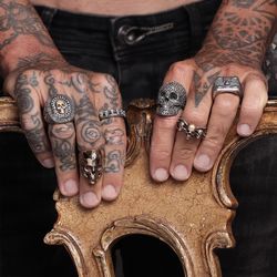 SR002X Anillo Plata de Palo SKULL