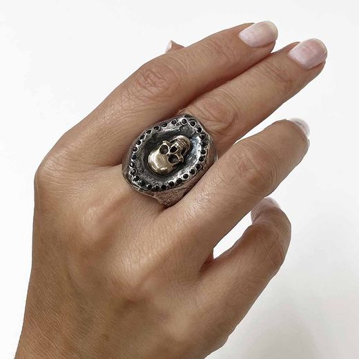 SR015X Anillo Plata de Palo calavera y pavés con circonitas negras