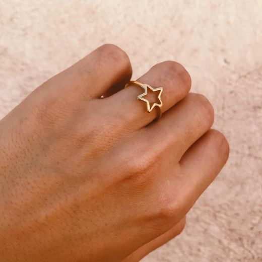 SO-S1364 Anillo de oro 18K estrella calada acabado en brillo