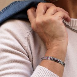 WB386X Pulsera modelo Gaia PLATA DE PALO para mujer con siete cabujones de granate natural de 4 milímetros