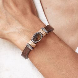 WB448X Pulsera Plata de Palo para mujer de cuero con cuarzo fumé oscuro elegante