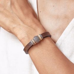 WB452X Pulsera Plata de Palo de cuero con piezas en plata de ley 925 y circonitas modelo Liora