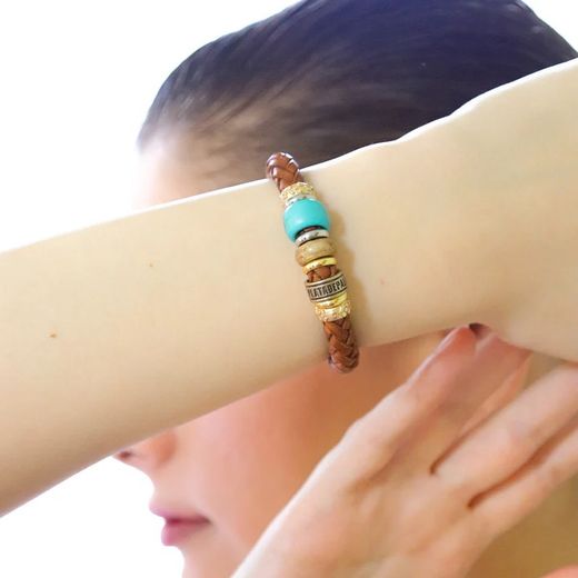 WB463X Pulsera Plata de Palo de cuero trenzado con resinas marrón y azul contraste y dinamismo