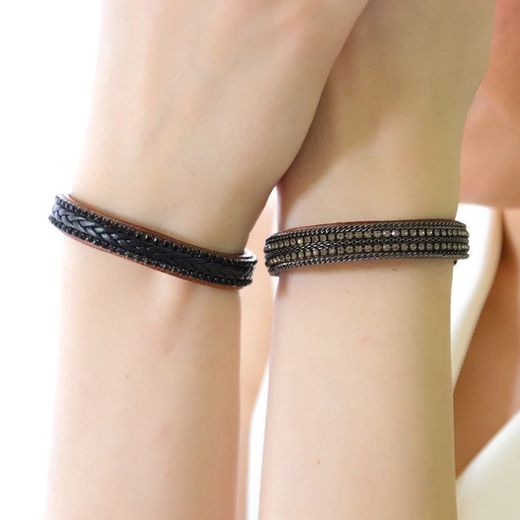 WB468X Pulsera Plata de Palo elaborada en cuero con pasamanería negra modelo Mylen versátil y atemporal