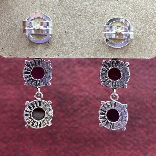 WE170X Pendientes Plata de Palo modelo Musa para mujer de bronce chapado en Plata de 10 micras con 7 circonitas blancas y combinados con 2 granates naturales