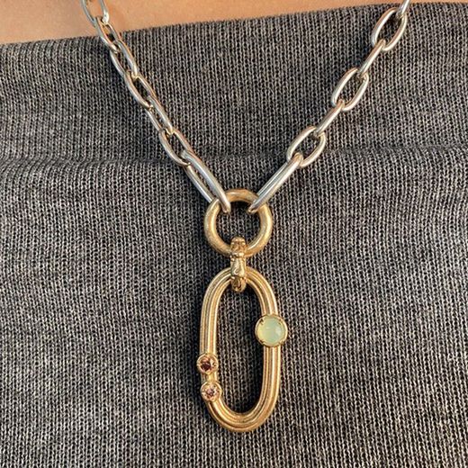 WN218X Collar de mujer PLATA DE PALO modelo Huno con cabujón color calcedonia y dos circonitas brown