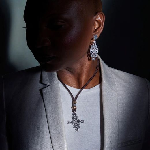 WN238X Collar Castana PLATA DE PALO cadena chapada en plata y cruz en plata de ley 925