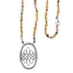 WN245X Collar Amparo  Plata de Palo mujer con rosario facetado y colgante de filigrana en plata con forma oval perfecto para las que buscan un accesorio versátil